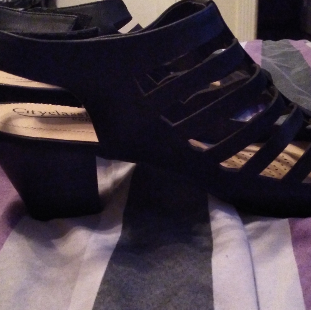 Shoes - Picture 3 of 3